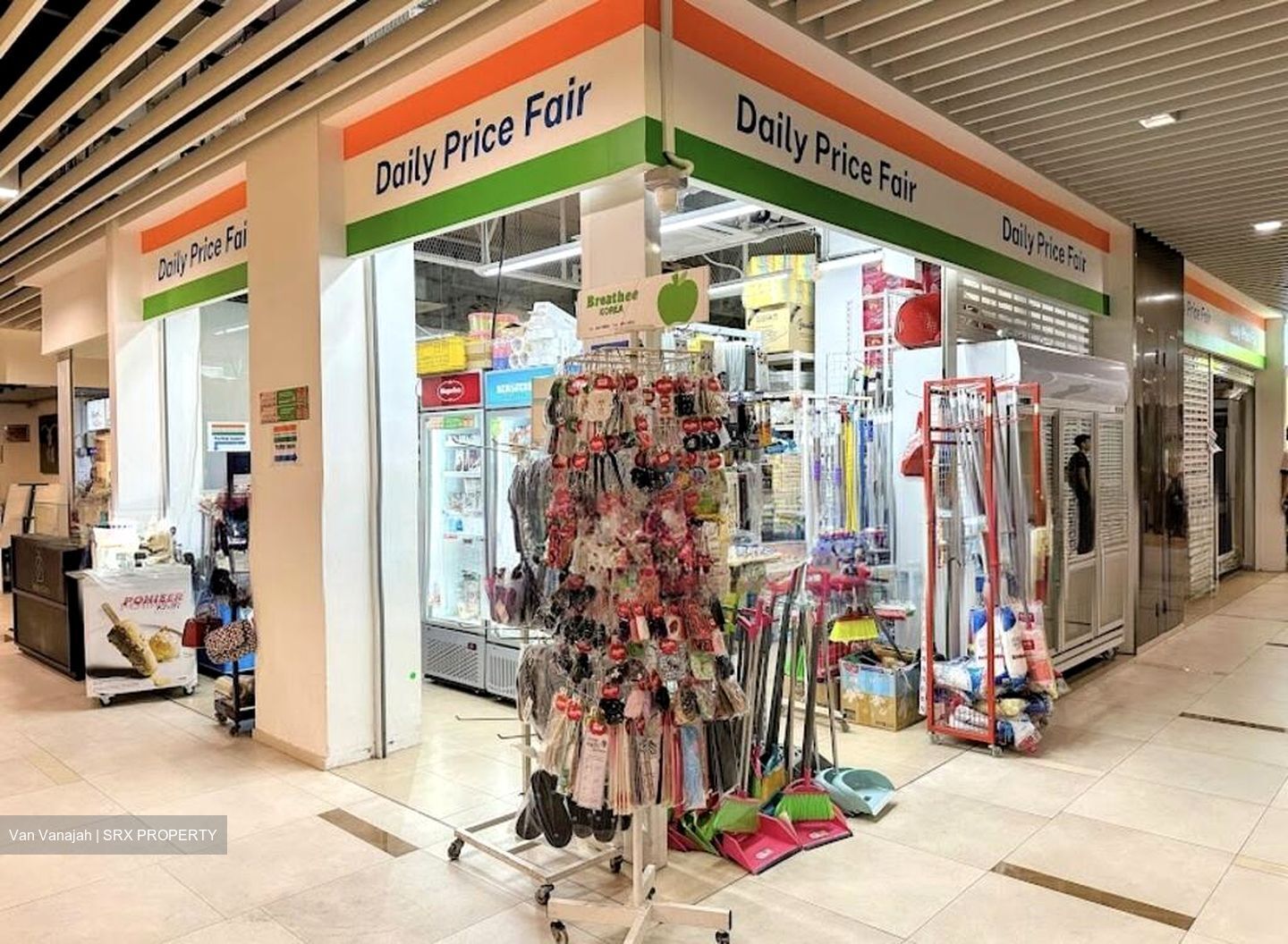 NEWest (D5), Retail #498506931